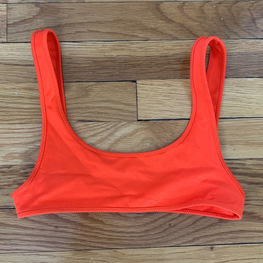 TRIANGL BIKINI TOP ONLY